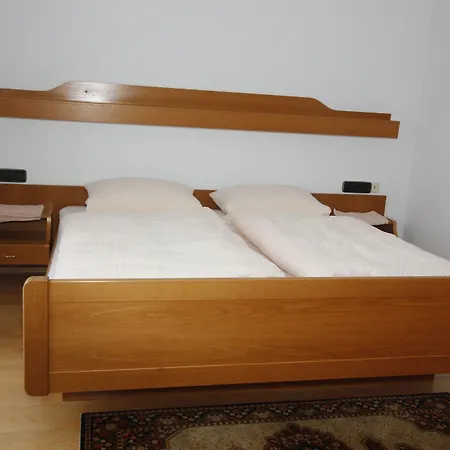 Metzgerei Zur Linde 3* Kenzingen