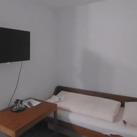 Hotel Metzgerei Zur Linde 3*